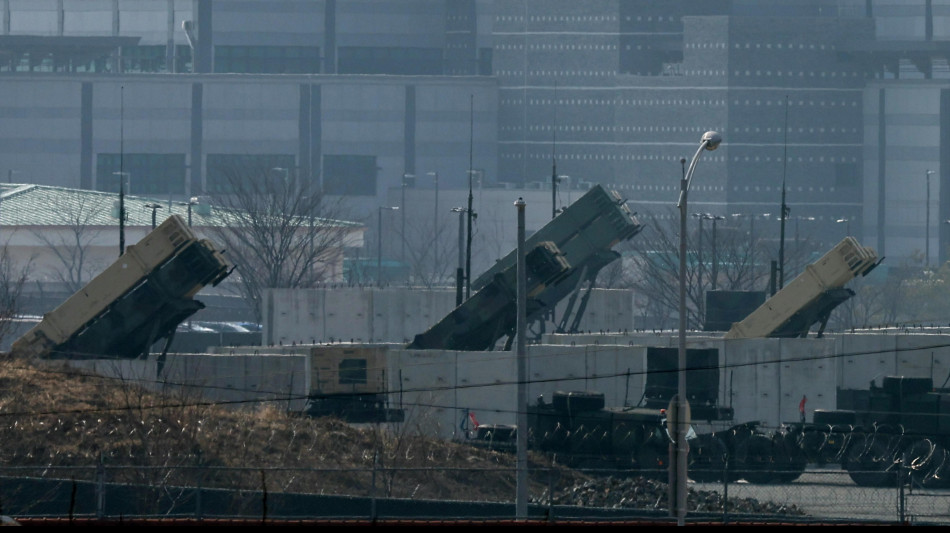 Seul, spari di avvertimento contro soldati nordcoreani