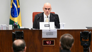 Trump oficializa ameaça de tarifas de 50% ao Brasil 