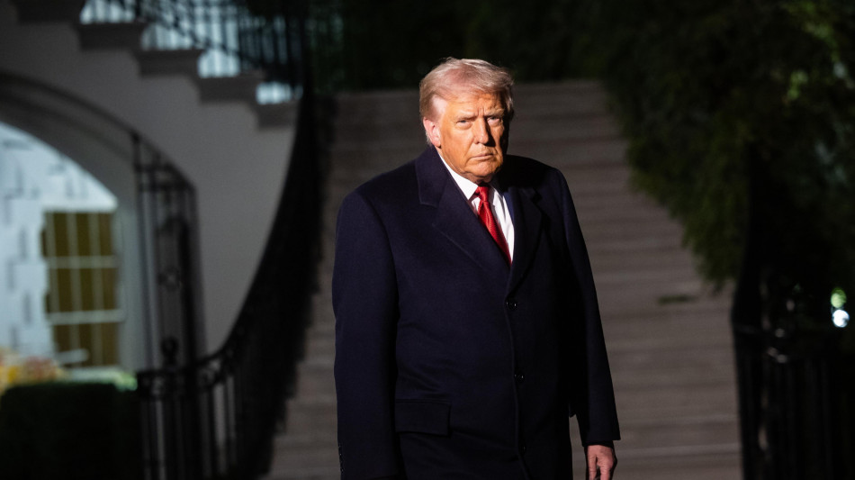 Trump, 'Hamas restituisca i corpi degli ostaggi'