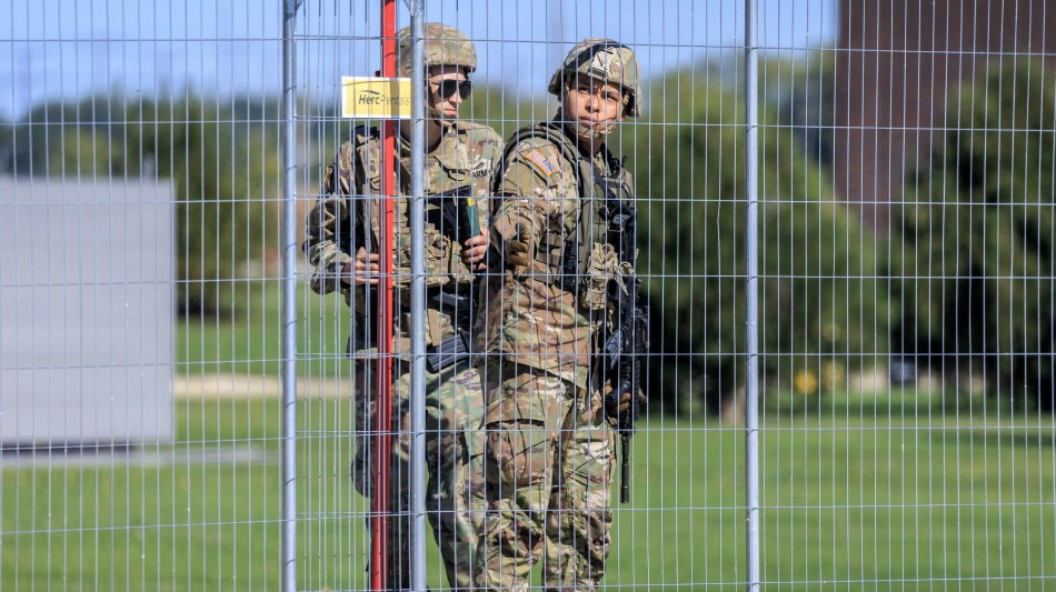 Nyt, 'forze Usa in posizione per un eventuale attacco all'Iran'