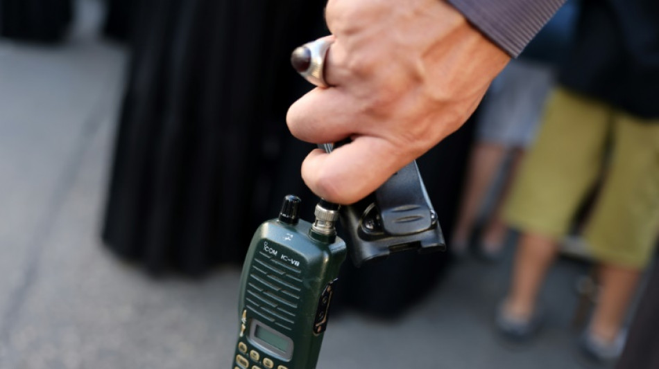 Ir&aacute;n proh&iacute;be b&iacute;peres y walkie-talkies en los vuelos tras las explosiones en L&iacute;bano