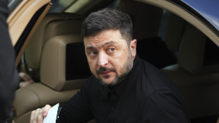 Zelensky, 'dopo nuovo attacco russo cambia il lavoro dei negoziatori'