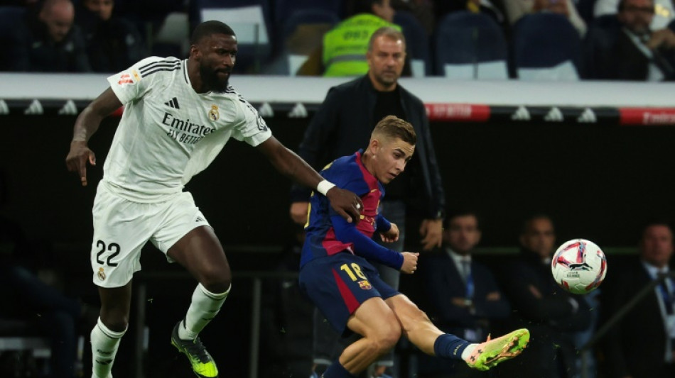 Barcelona renova com Ferm&iacute;n L&oacute;pez at&eacute; 2029