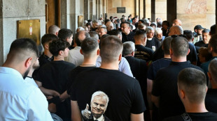 Serbie: ministres et militaires &agrave; une c&eacute;r&eacute;monie d'hommage &agrave; Ratko Mladic