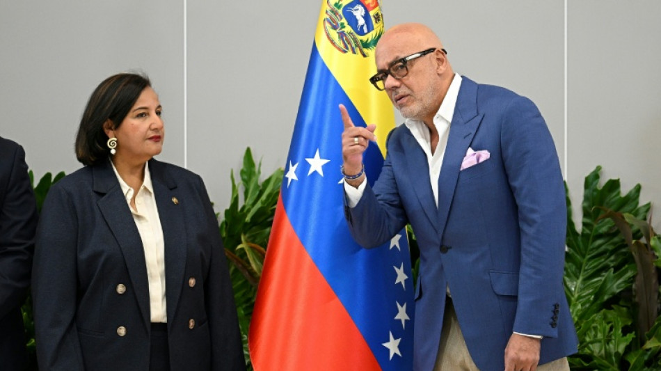 Gobierno y oposici&oacute;n inician di&aacute;logo con miras a una transici&oacute;n pol&iacute;tica en Venezuela